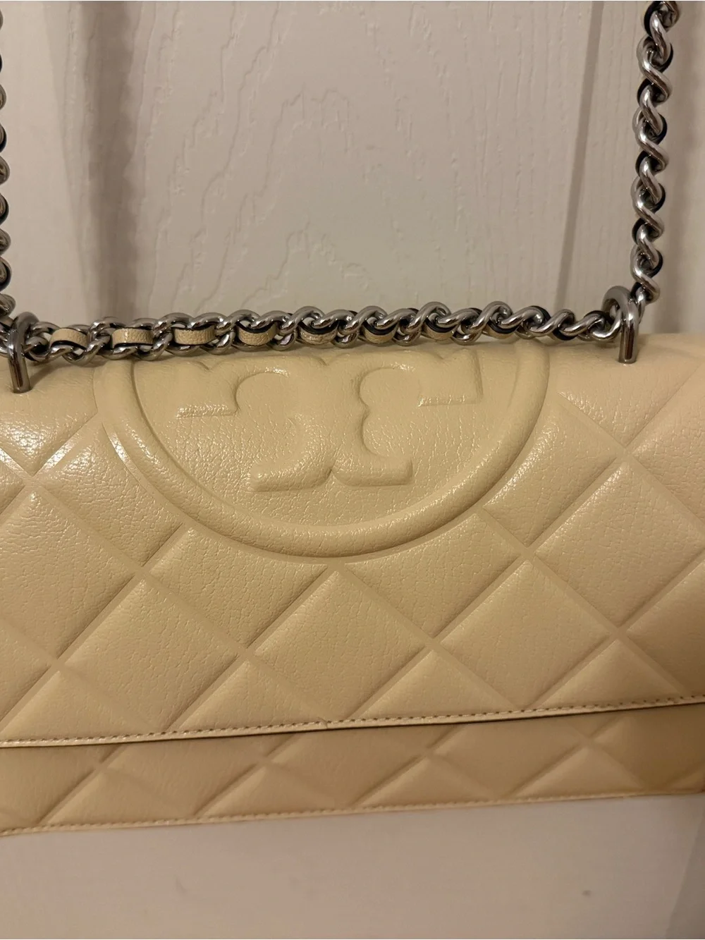 Tory Burch Small Fleming Shoulder Bag in vanilla soft serve color